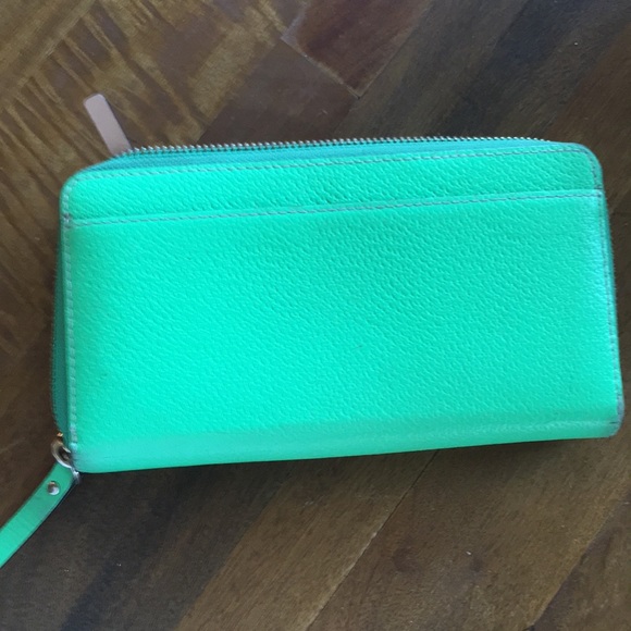 Kate Spade zipper billfold - Picture 4 of 6